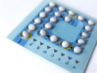 Estudio de la FDA halla mayor riesgo de coágulos de sangre con anticonceptivos que contienen drospirenona