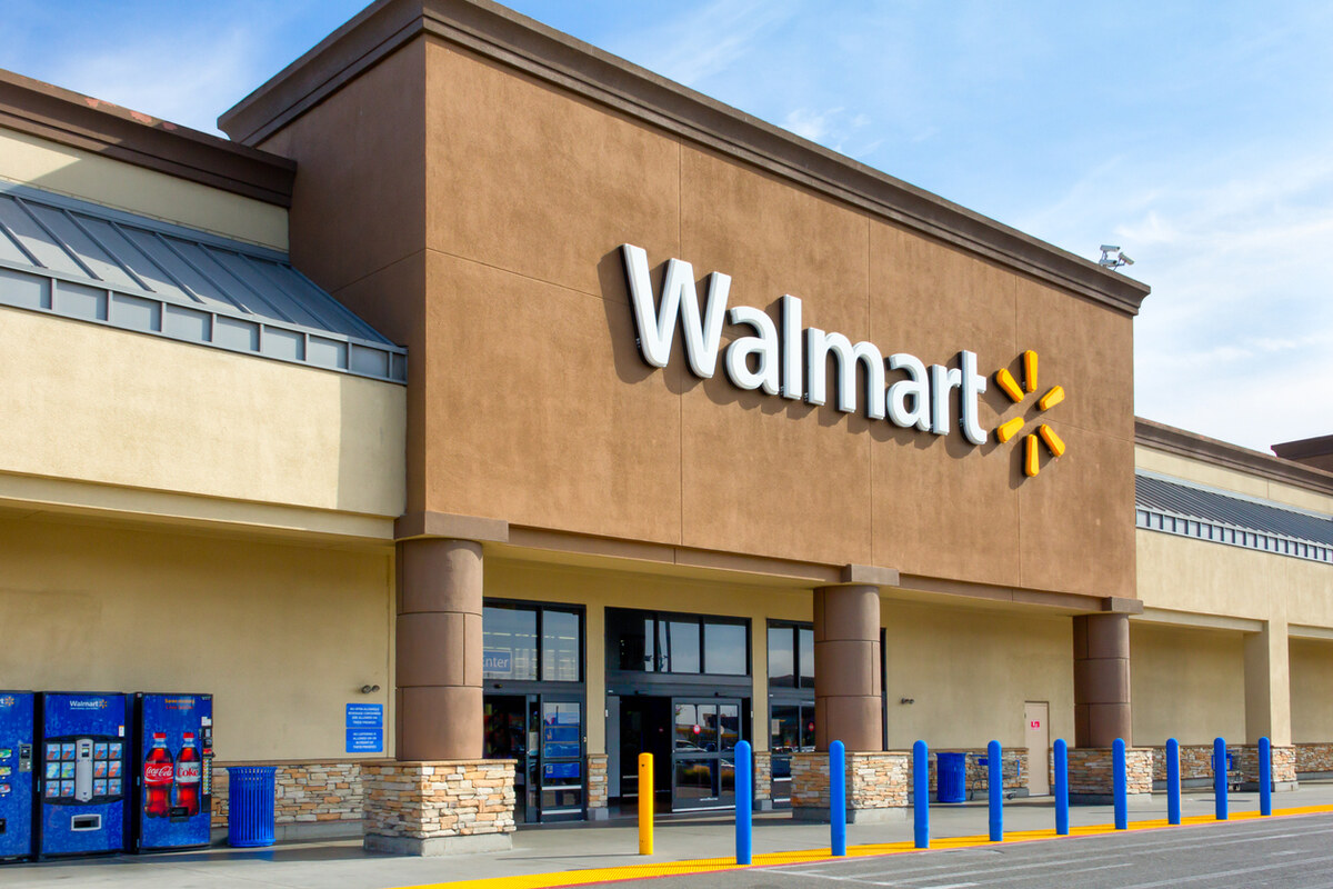 Walmart Workers ask California Judge to OK $2.25M settlement